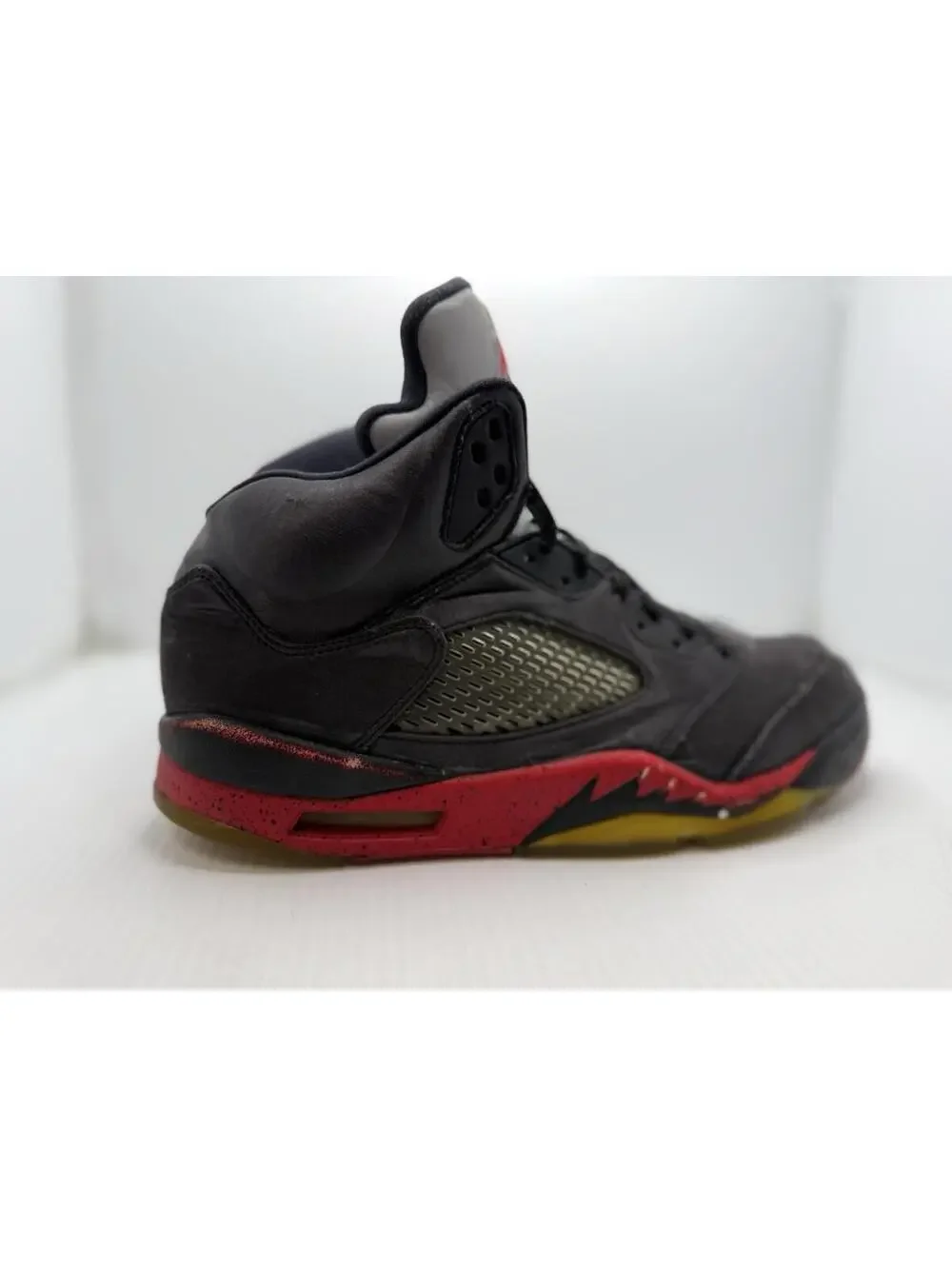 Nike Jordan 5 Retro Satin Bred 2018 Mens sz 12 Sneakers Shoes